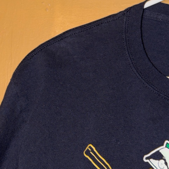 Champion NCAA Notre Dame Hockey Graphic T Shirt Men’s Size Large Used Pre Owned - Picture 15 of 16